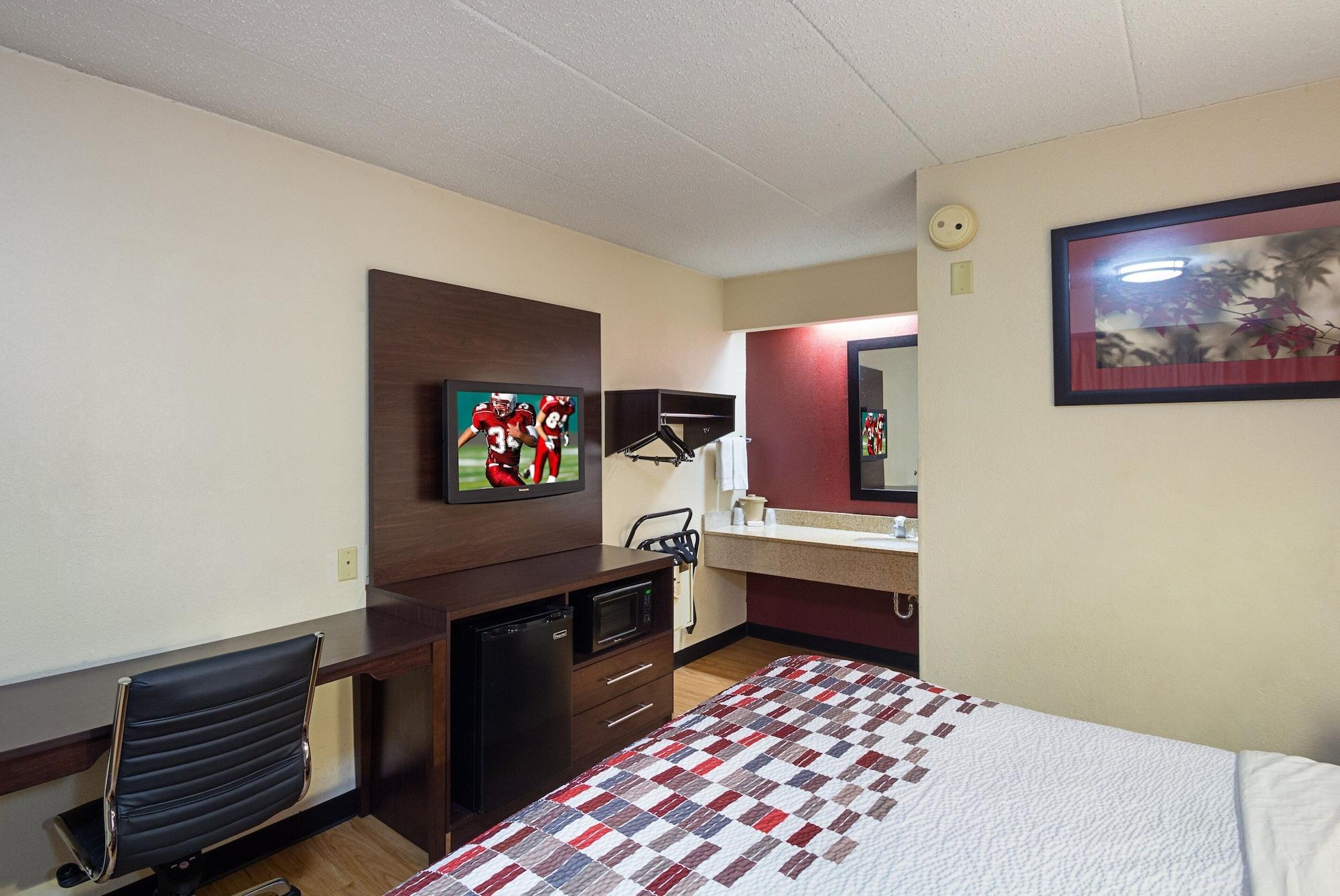 Red Roof Inn Madison, Wi Экстерьер фото