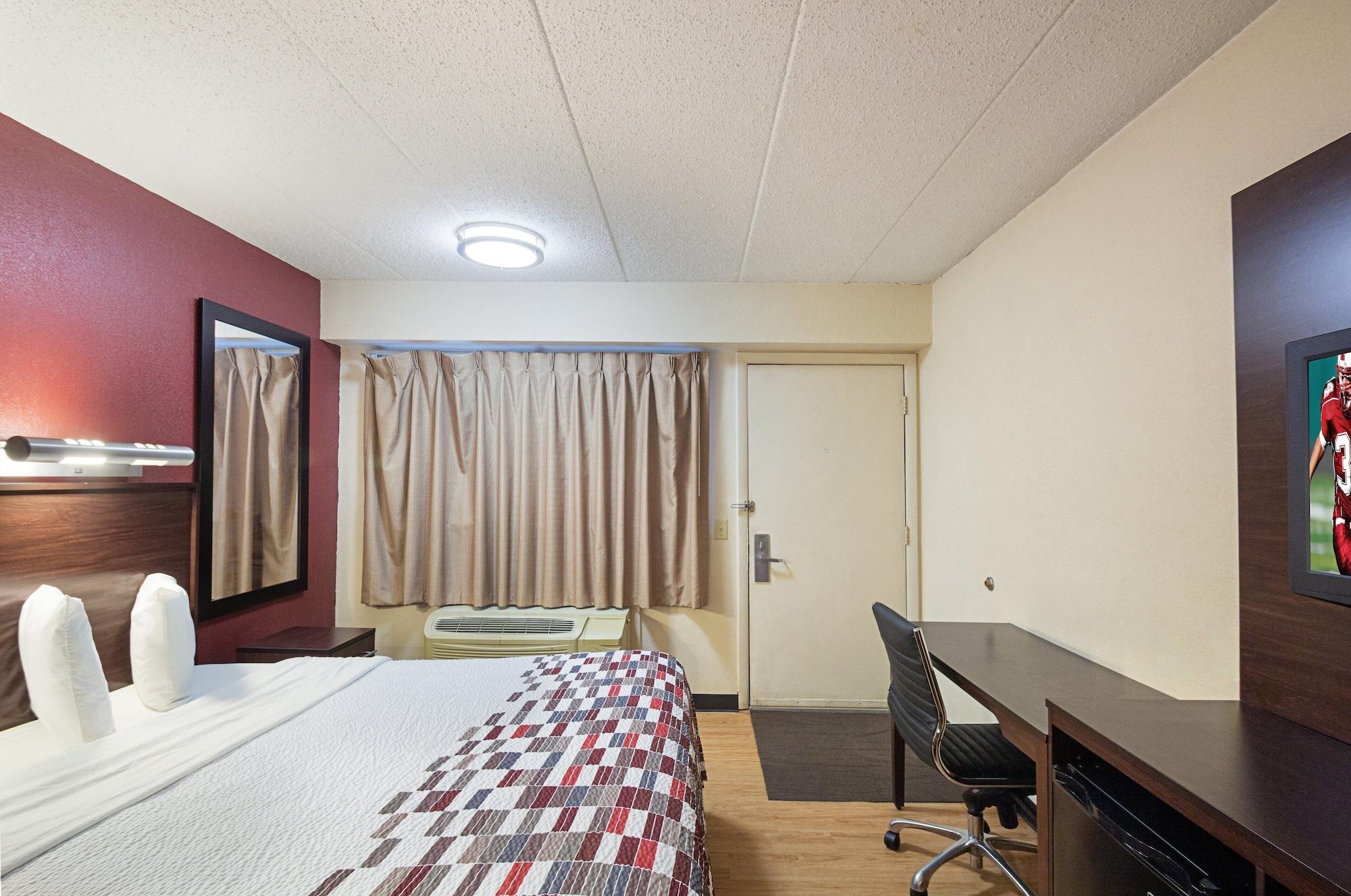 Red Roof Inn Madison, Wi Экстерьер фото
