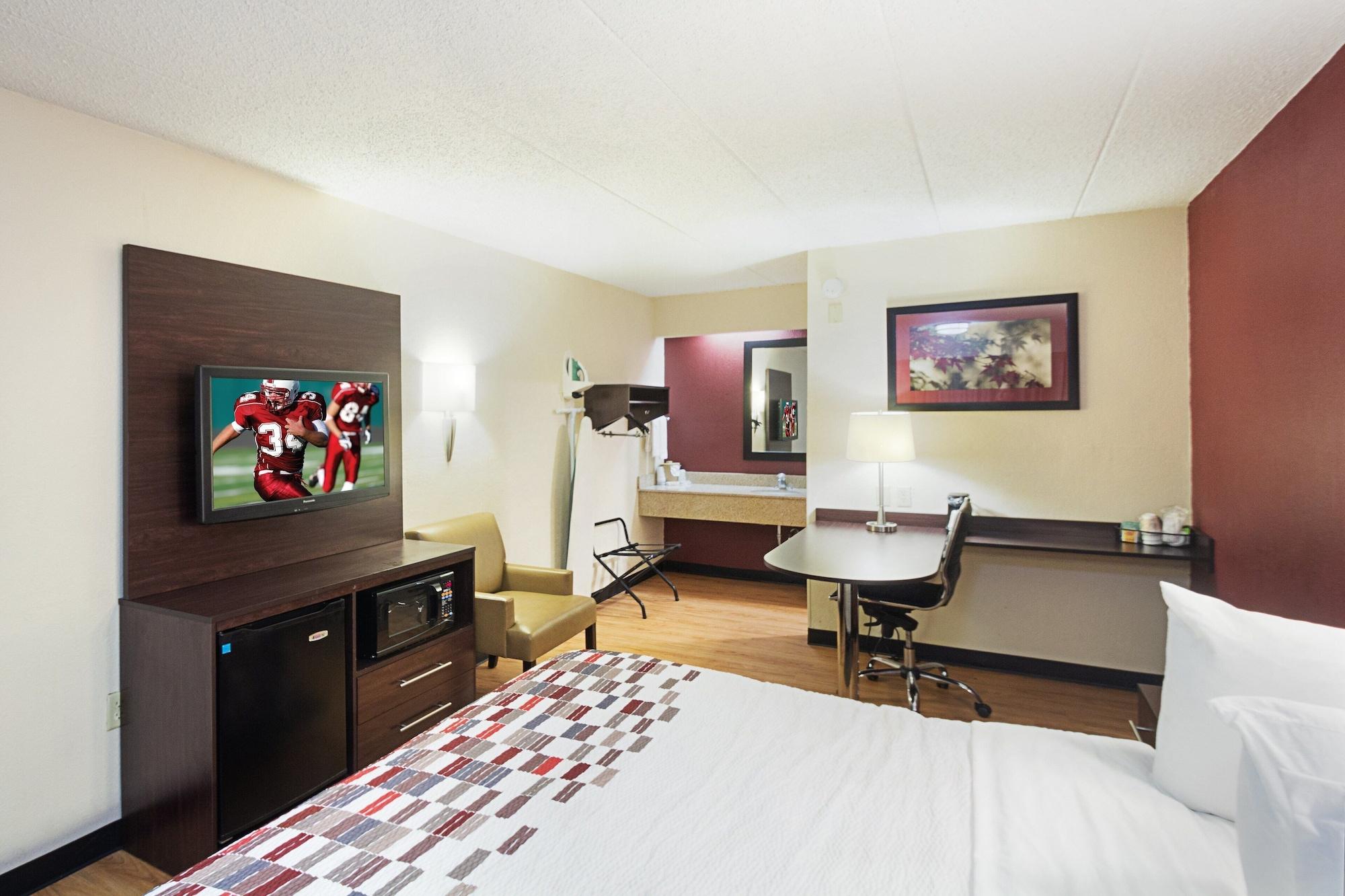 Red Roof Inn Madison, Wi Экстерьер фото